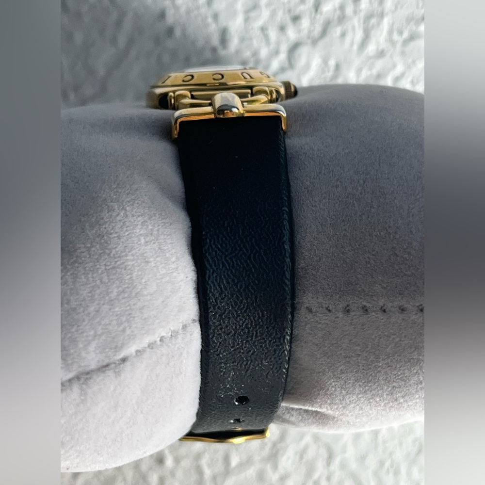 GUCCI 6300L Women's gold plated 10 microns 14k - Picture 6 of 15